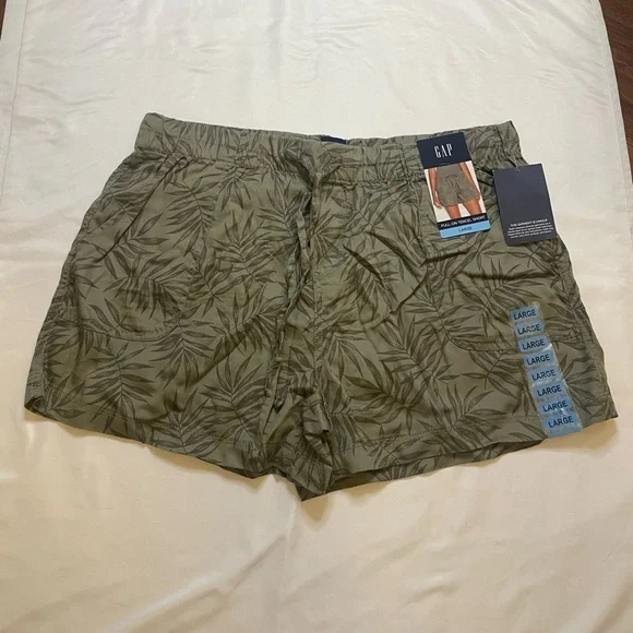NWT Gap size large green pull on tencel shorts - Picture 1 of 13